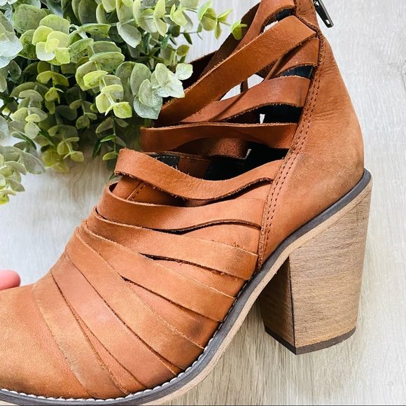 Free People Hybrid Heel Ankle Boots Brown Size 39 - Picture 6 of 13